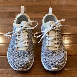 APL TechLoom Phantom Sneakers Size 7